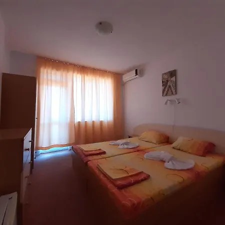 Malkata Stopanka 2*