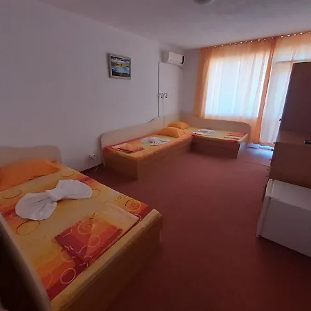 Malkata Stopanka بيت ضيافة بريمورسكو